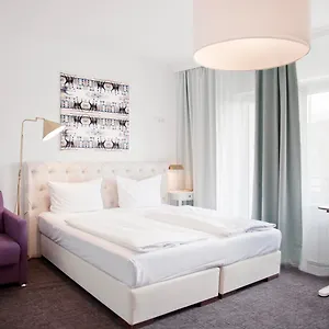 Hotel Les Nations, Berlin